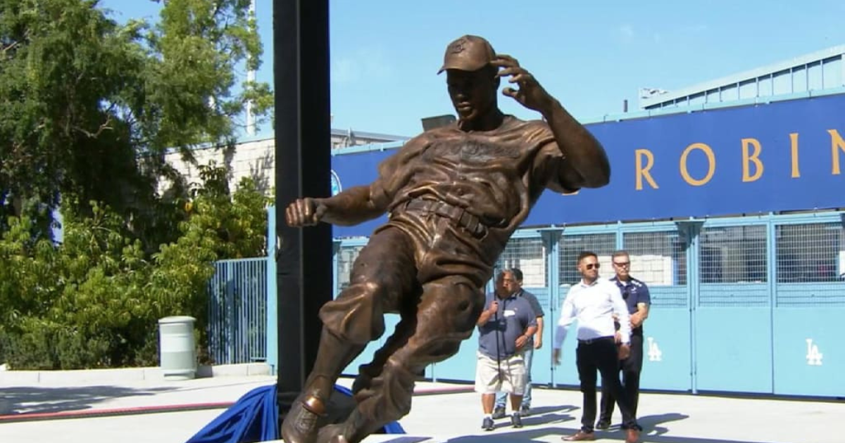 Jackie Robinson Statue